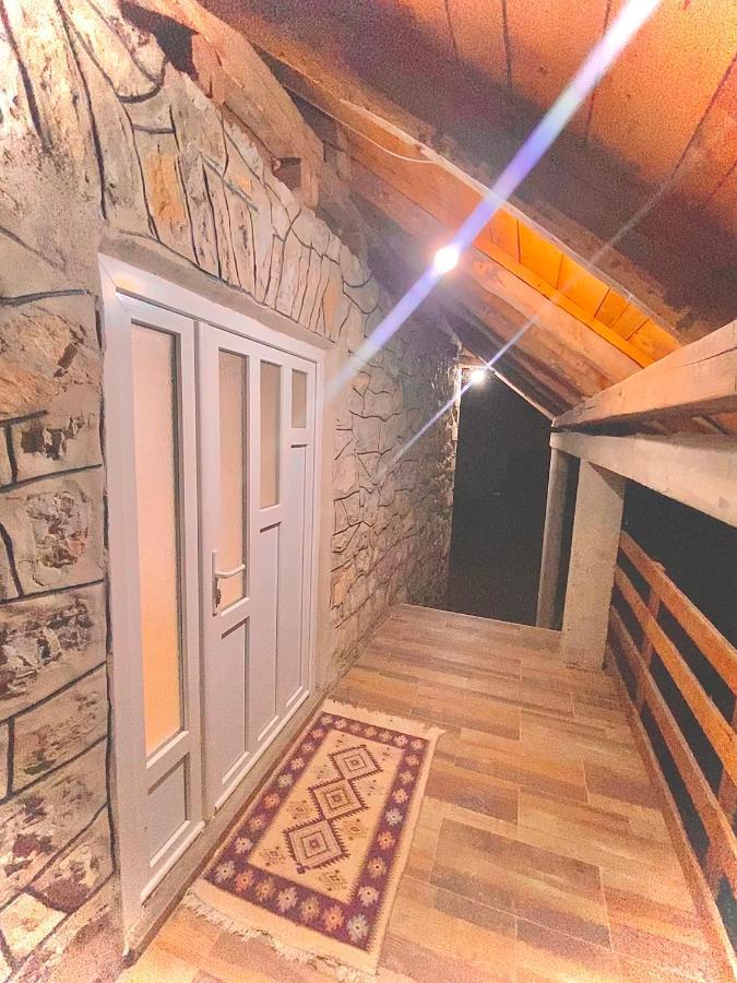 Bed and Breakfast The Blue Eye Vusanje Экстерьер фото