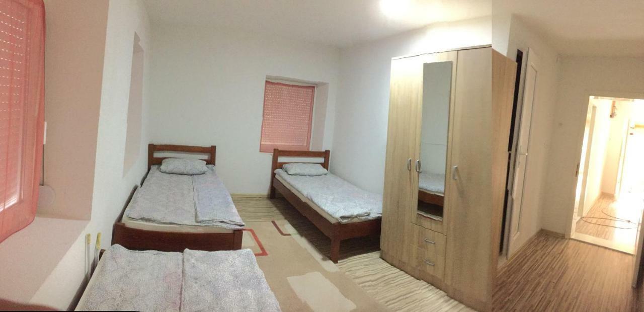 Bed and Breakfast The Blue Eye Vusanje Экстерьер фото